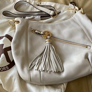 Michael Kors pebble leather off white shoulder bag
